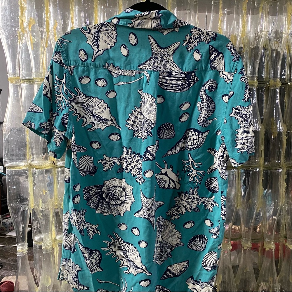 Beachy button up - Picture 4 of 4